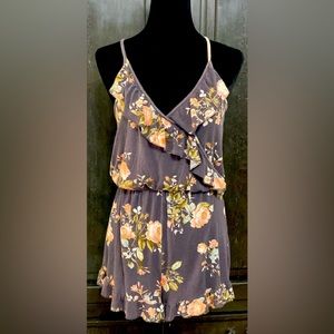 Rue 21 flowers romper rayon spandex size small